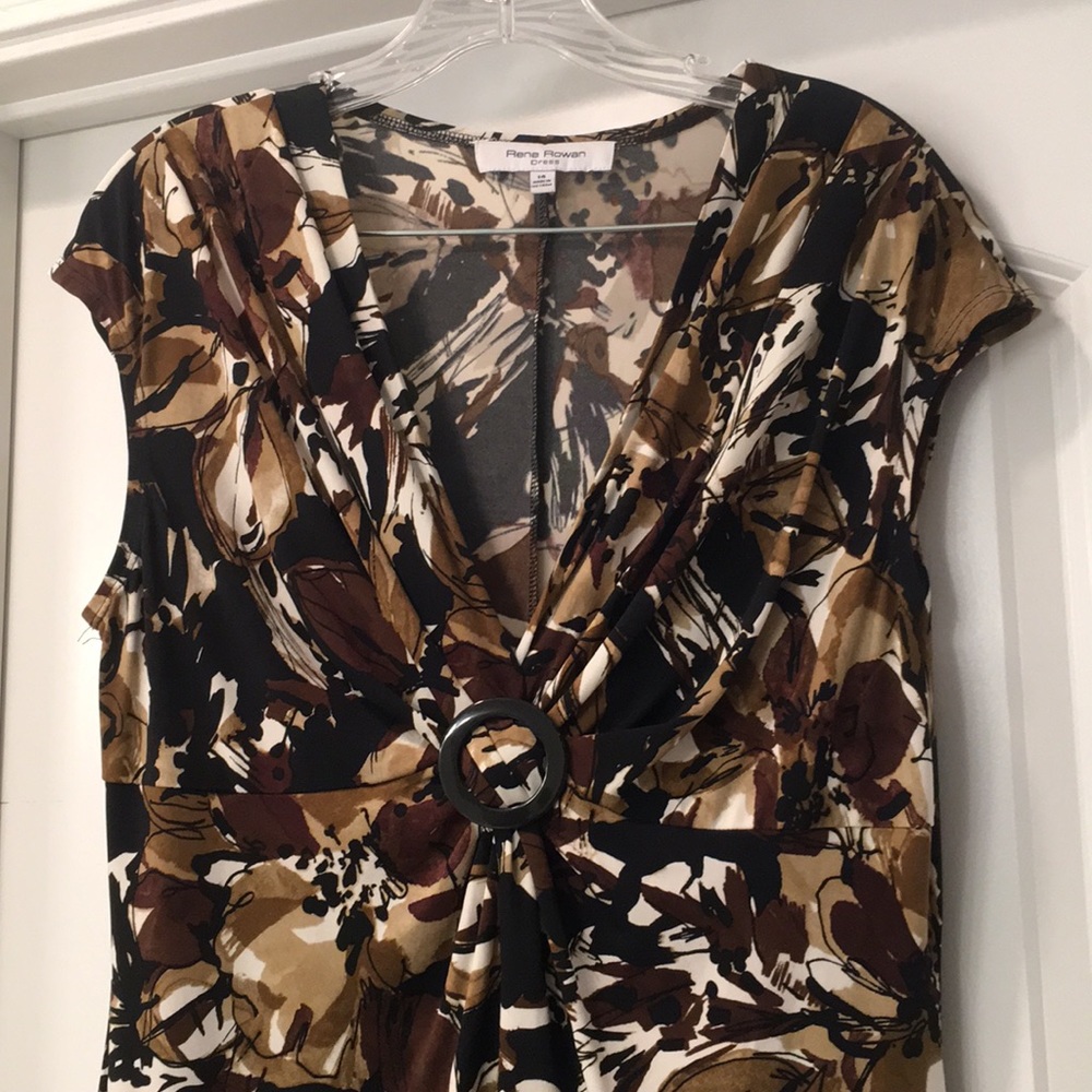 Dress - Picture 2 of 3